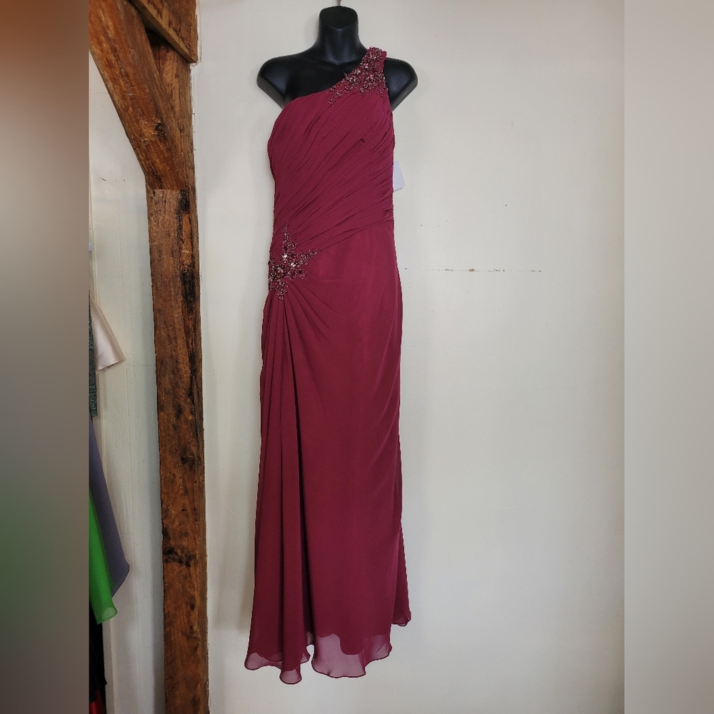 Xcite Gowns